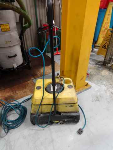 Wet and Dry Vacuum