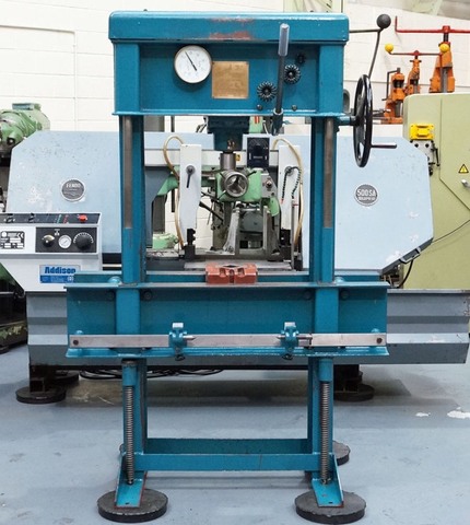 Laycock Model 1551 Hydraulic Press