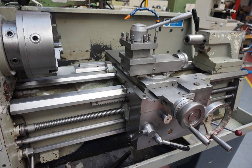 Colchester Triumph 2000 Straight Bed Centre Lathe