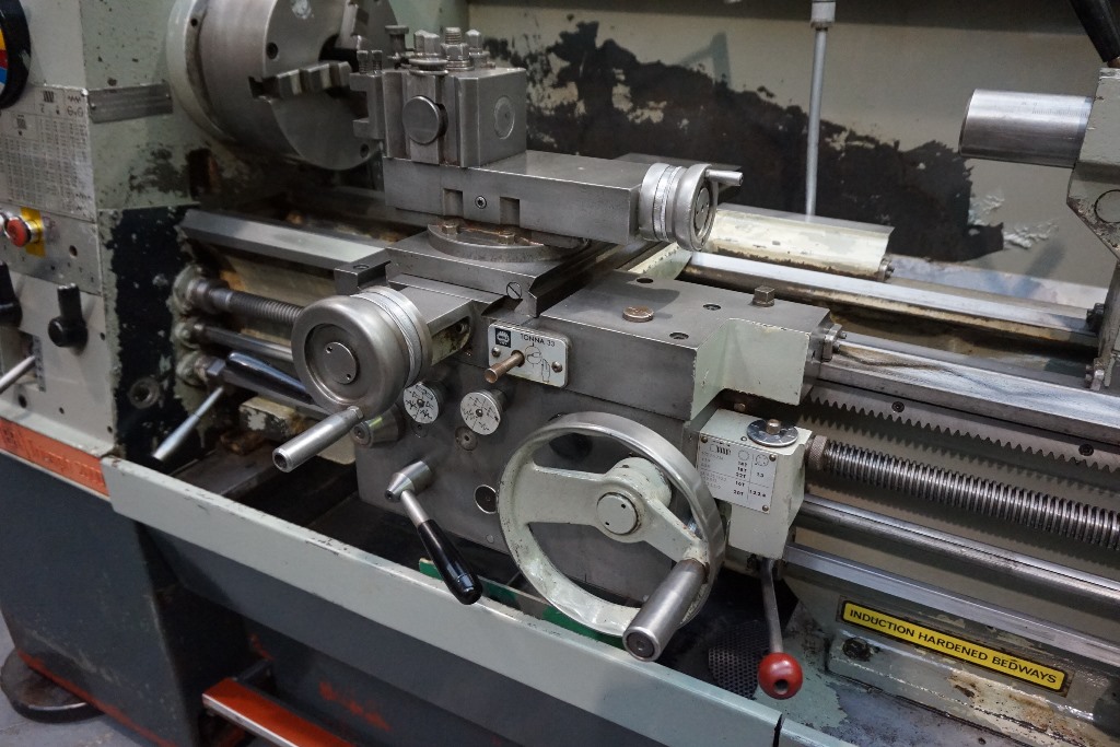 Colchester Triumph 2000 Straight Bed Centre Lathe
