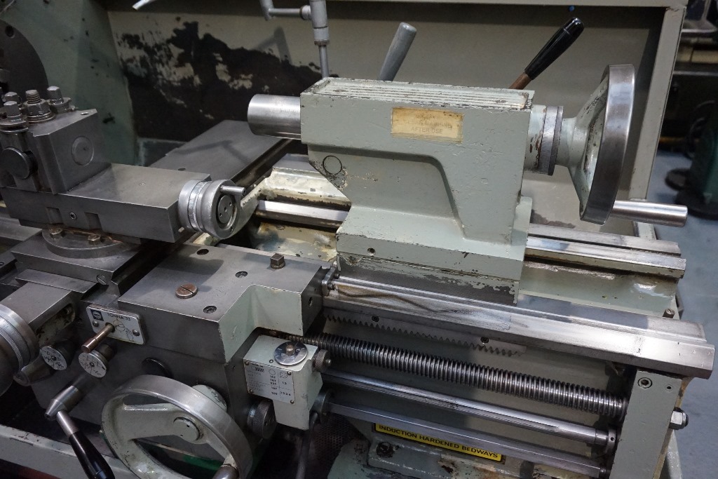 Colchester Triumph 2000 Straight Bed Centre Lathe