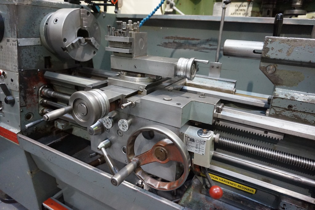 Colchester Triumph 2000 Gap Bed Centre Lathe
