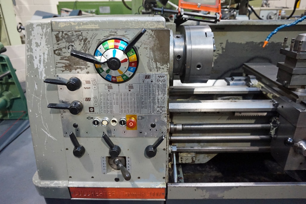 Colchester Triumph 2000 Straight Bed Centre Lathe