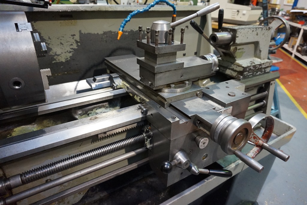 Colchester Triumph 2000 Straight Bed Centre Lathe