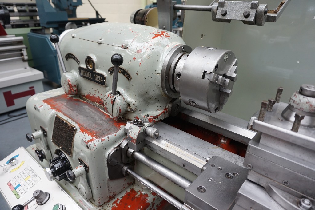 Smart & Brown Type 1024 Toolroom Centre Lathe
