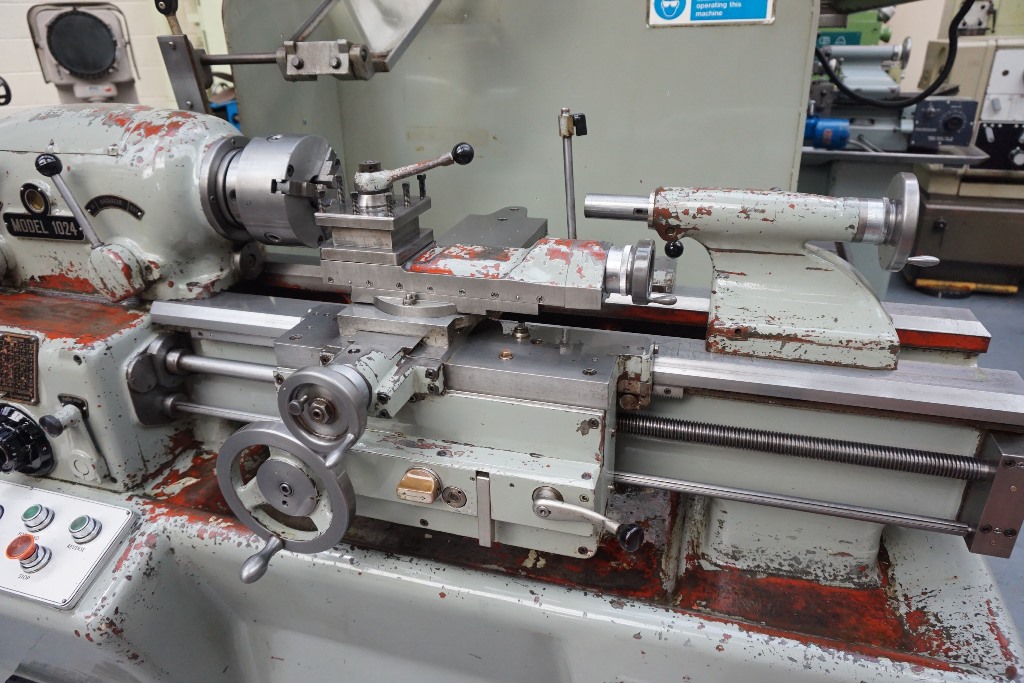 Smart & Brown Type 1024 Toolroom Centre Lathe