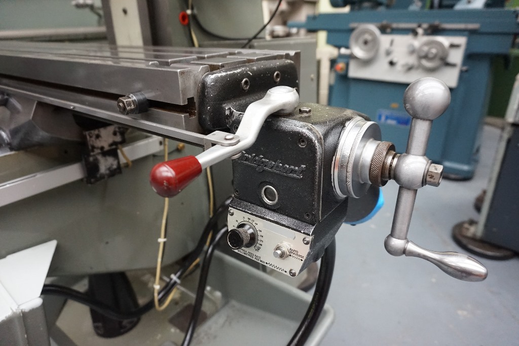 Bridgeport Model BR2J2 Turret Milling Machine