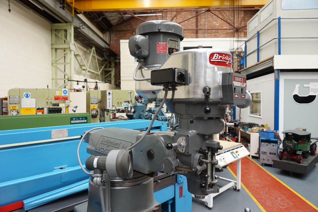 Bridgeport Model BR2J2 Turret Milling Machine