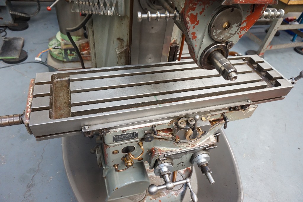 Adcock & Shipley Type 2E Universal Milling Machine