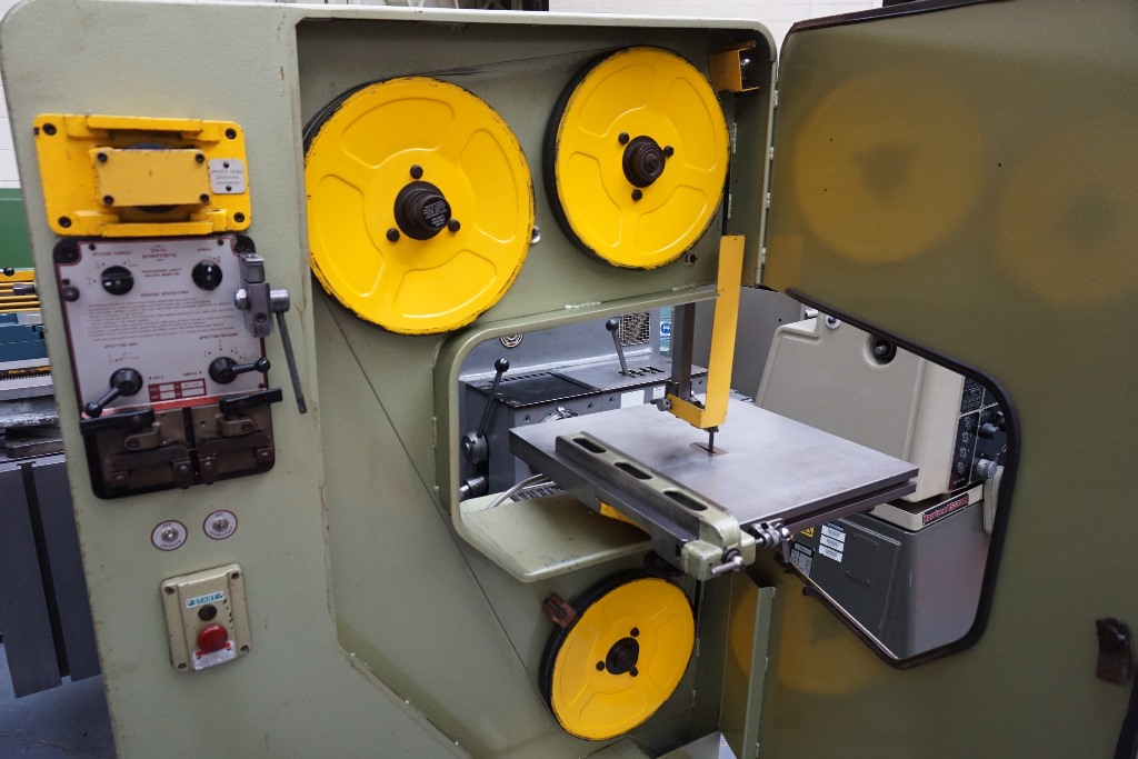 Startrite 18-V-10 Vertical Bandsaw
