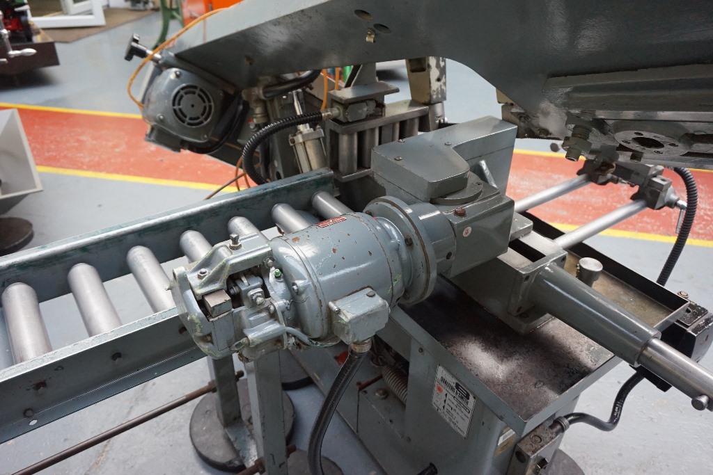 Qualters & Smith B7A Sawmaster Automatic Bandsaw
