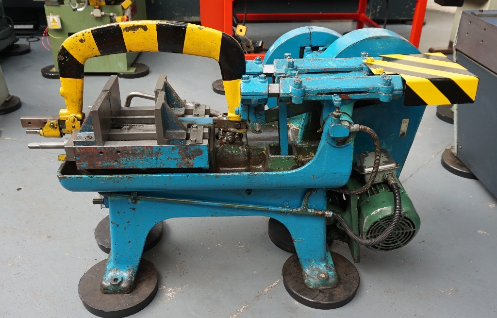 Wicksteed Powered Hacksaw. Capacity 6".
