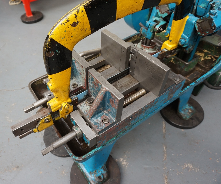 Wicksteed Powered Hacksaw. Capacity 6".