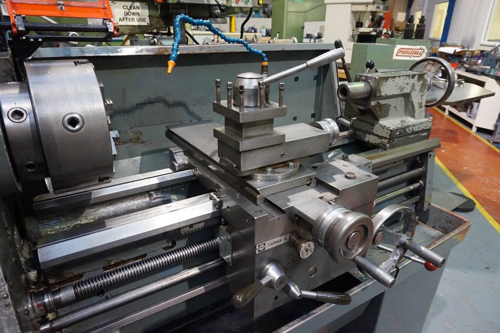 Colchester Triumph 2000 Gap Bed Centre Lathe
