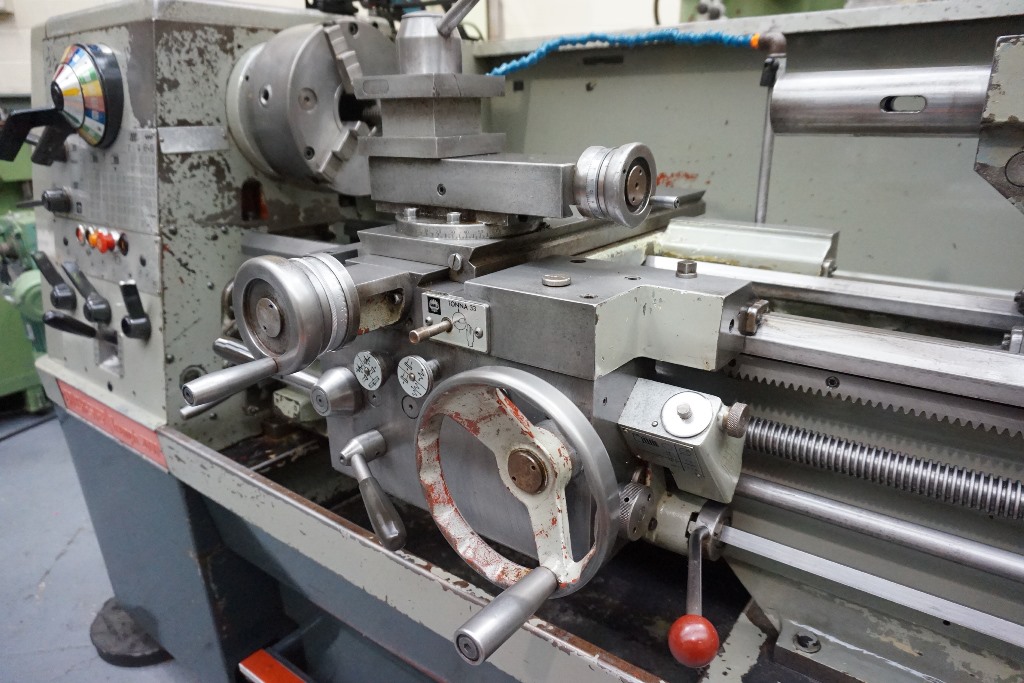 Colchester Triumph 2000 Gap Bed Centre Lathe