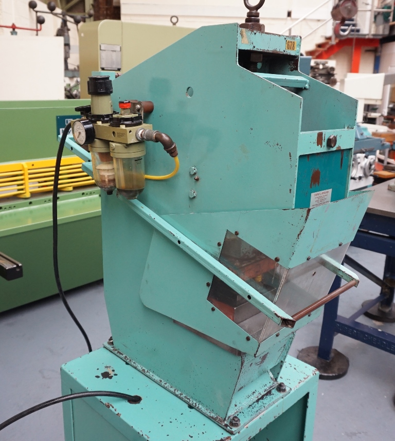 Bench Type Pnuematic Press