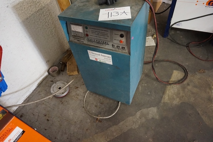 Charger for Ride on Pedestrian Pallet Trucks