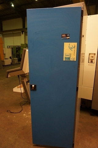 Tooling Cabinet with Qty HSK 63 A Tooling