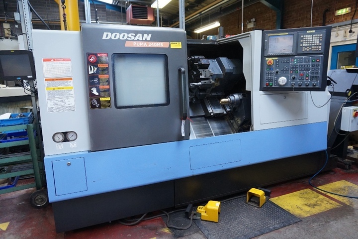 Doosan Puma 240 MSB CNC Lathe