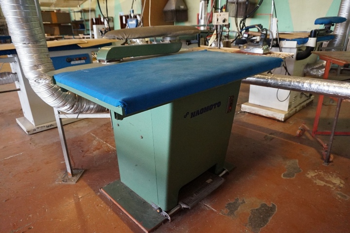 Naomoto Steam Ironing Table
