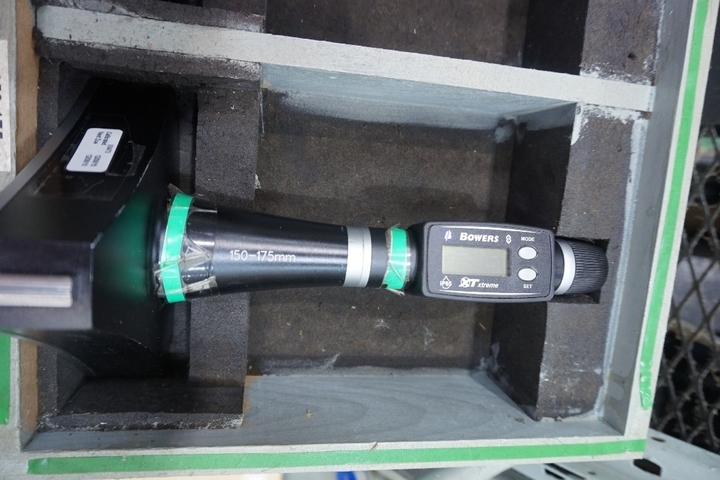 Digital Bore Gauge
