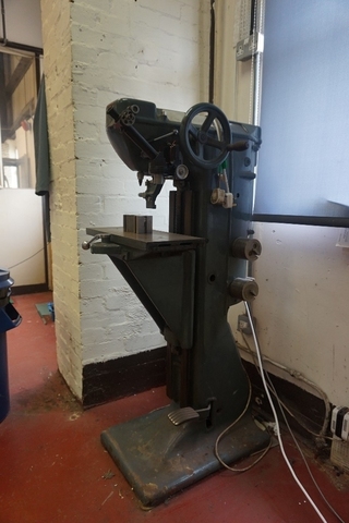 Vickers Hardness Tester