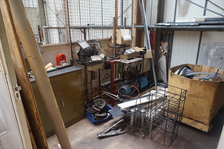 Contents of Maintenance Stores