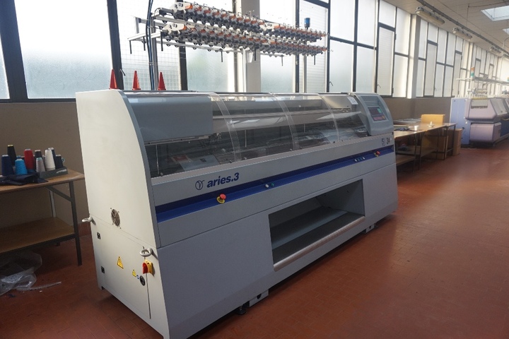 Steiger Model Aries 3 SA Flat Knitting Machine