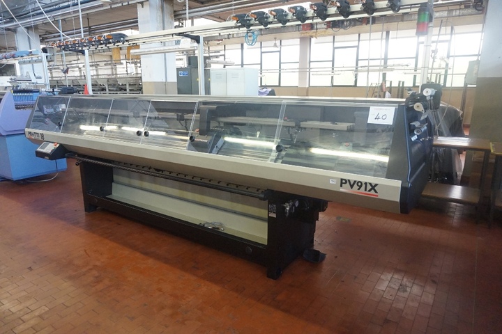 Protti Model PV91X Flat Knitting Machine