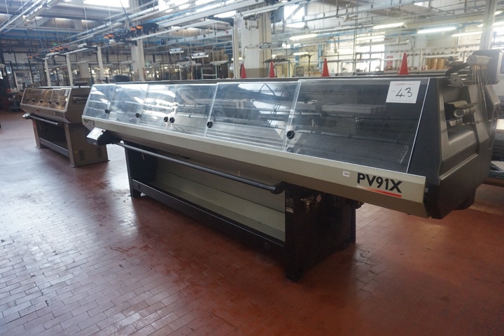 Protti Model PV91X Flat Knitting Machine