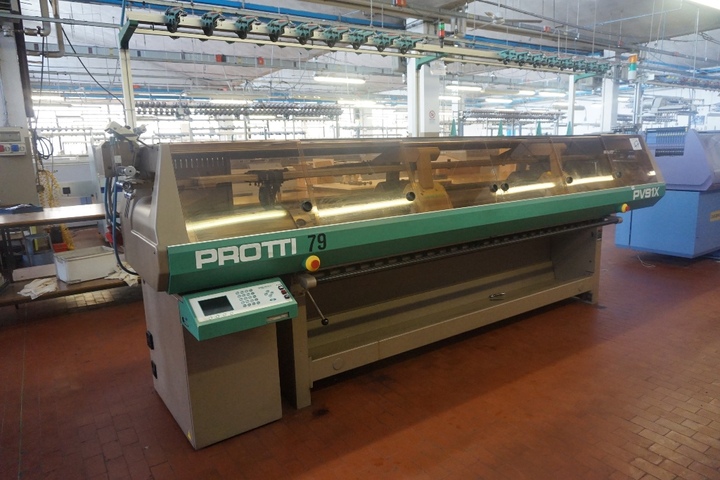 Protti Model PV91X Flat Knitting Machine