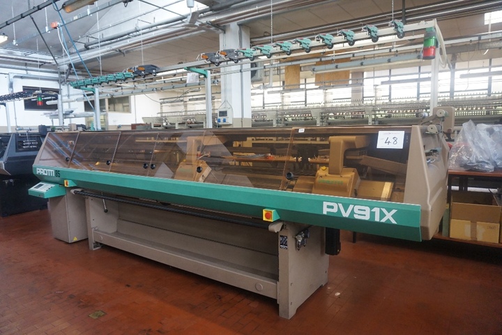 Protti Model PV91X Flat Knitting Machine