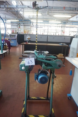 Ribbing Machine