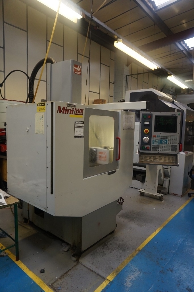 HAAS Vertical Mini Mill with Haas Control