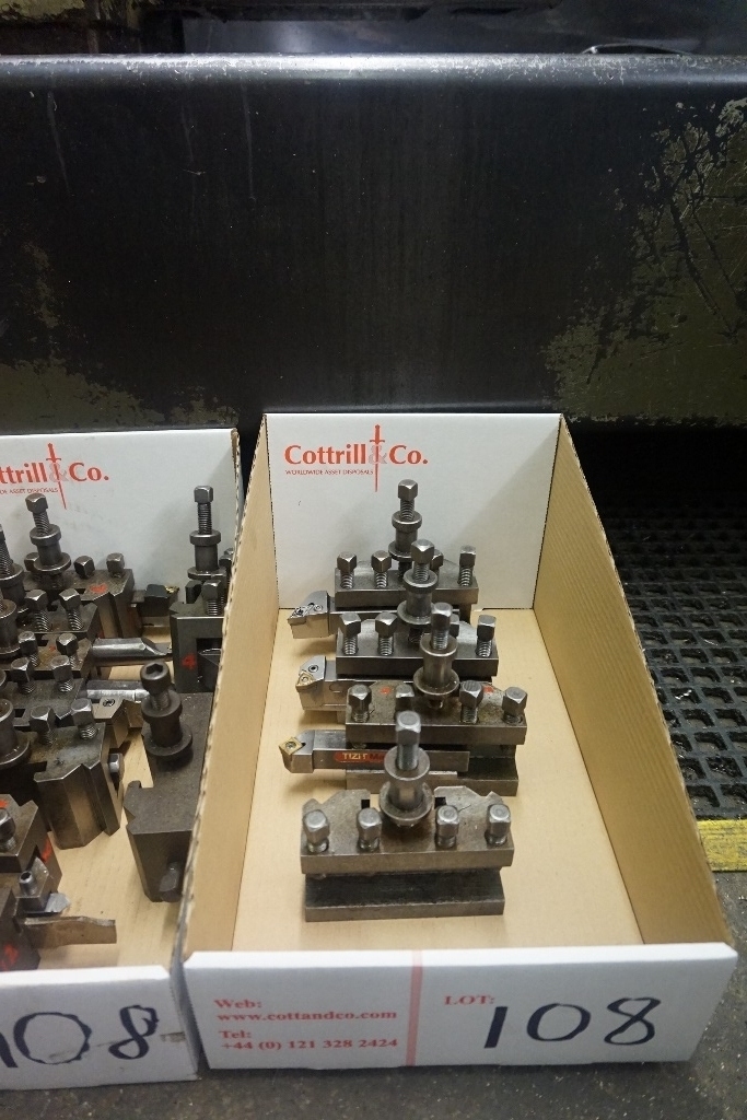 Harrison M400 Gap Bed Centre Lathe