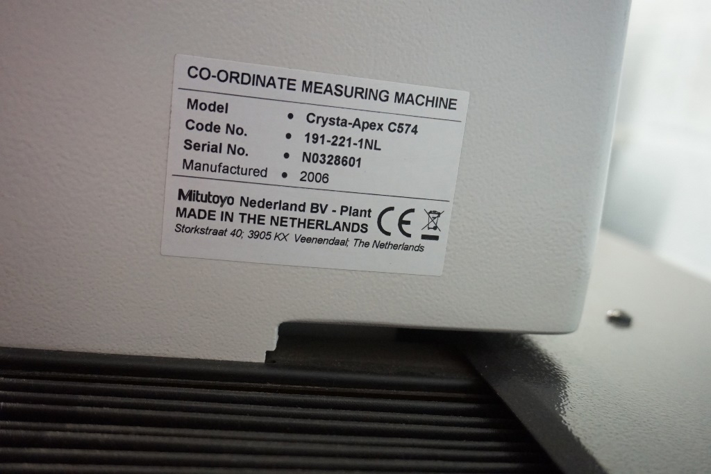 Mitutoyo Crysta Apex C 574 Coordinate Measuring Machine