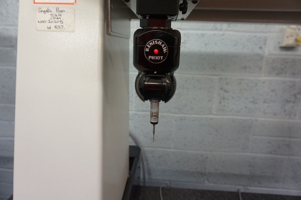Mitutoyo Crysta Apex 544 Coordinate Measuring Machine