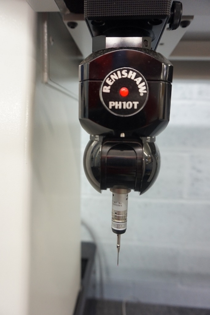 Mitutoyo Crysta Apex 544 Coordinate Measuring Machine