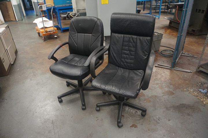 (2) Black Leather Effect Office Swivel Chairs