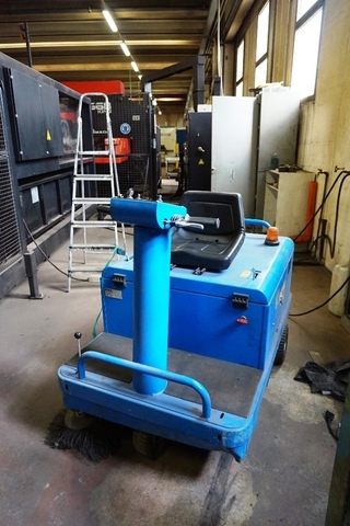 ISA Model WB105 Ride On Floor Sweeper