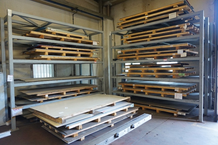 (2) Bays of Heavy Duty Racking including Contents