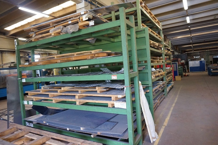 (5) Bays of Heavy Duty Racking including Contents