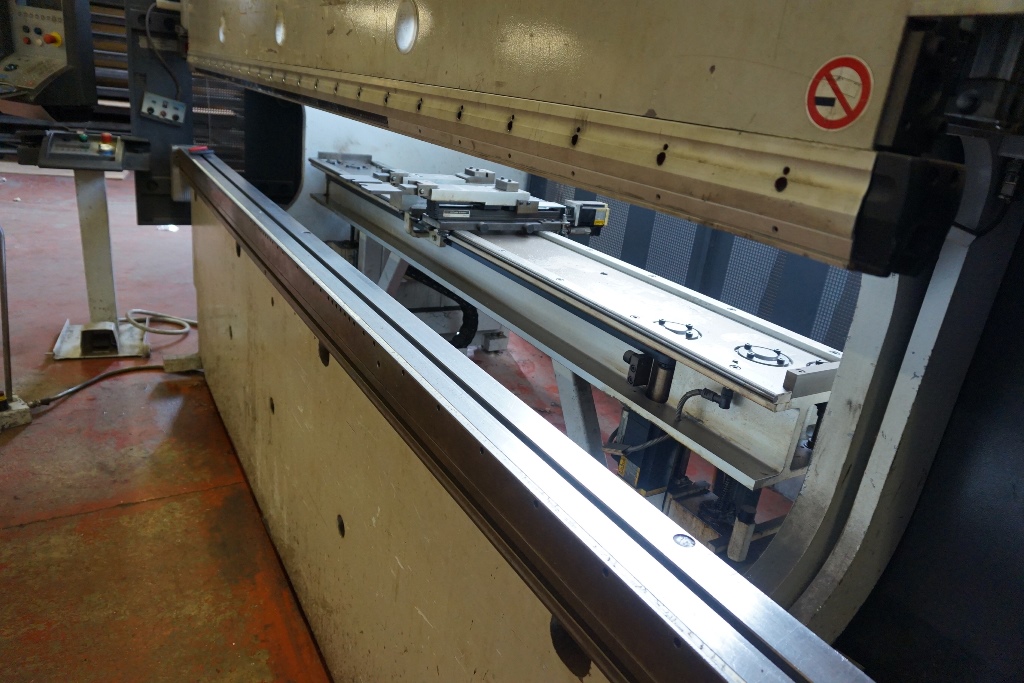 LVD Model PPEB135-3050 Pressbrake