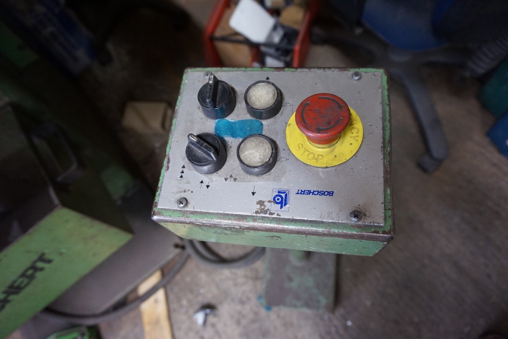 Boschert Model LB13 Corner Notcher