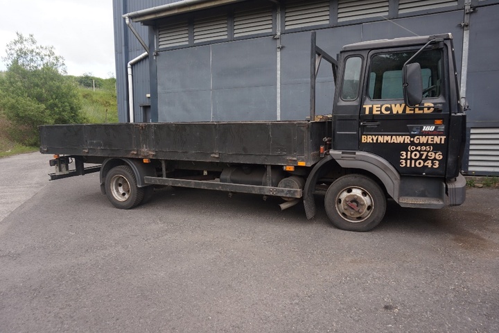 Renault Dropside Lorry
