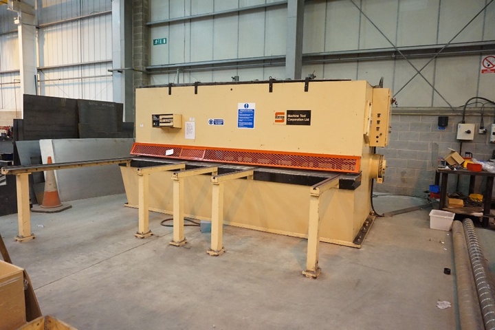 Scottish Machine Tool Co 12’ x 5/8” Guillotine
