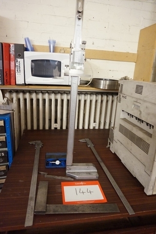 Mitutoyo 600mm Height Gauge, (2) 670mm Verniers & Engineers Set Square