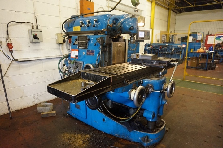 Huron KU6 Universal Milling Machine