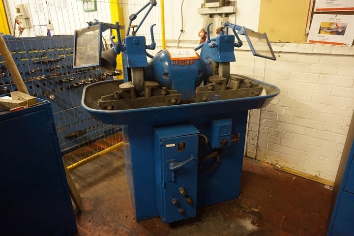 Lumsden Double Ended Heavy Duty Pedestal Grinder