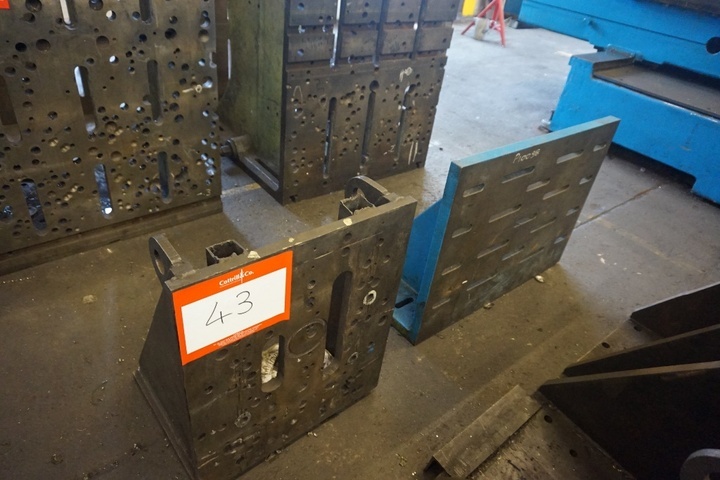 (2) Steel Angle Plates 795 x 600 x 460mm, 500 x 600 x 380mm